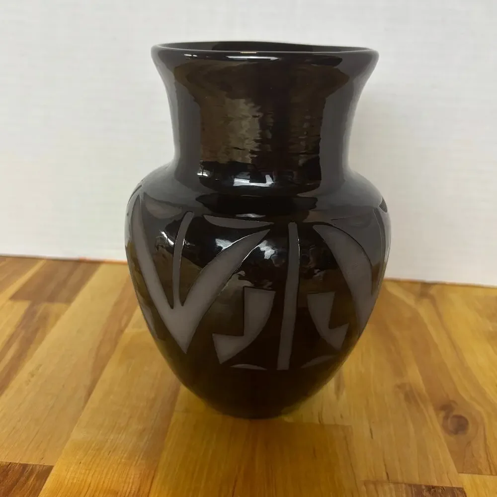 VTG R Diane Martinez Black Vase Handmade Native American Pottery Artist 1992